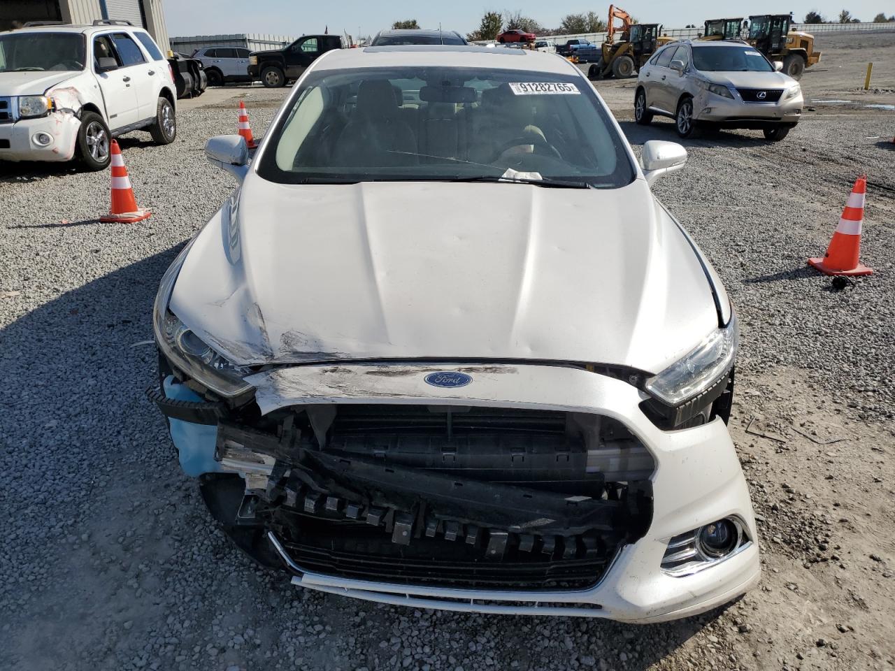 Ford Fusion Titanium Image 3