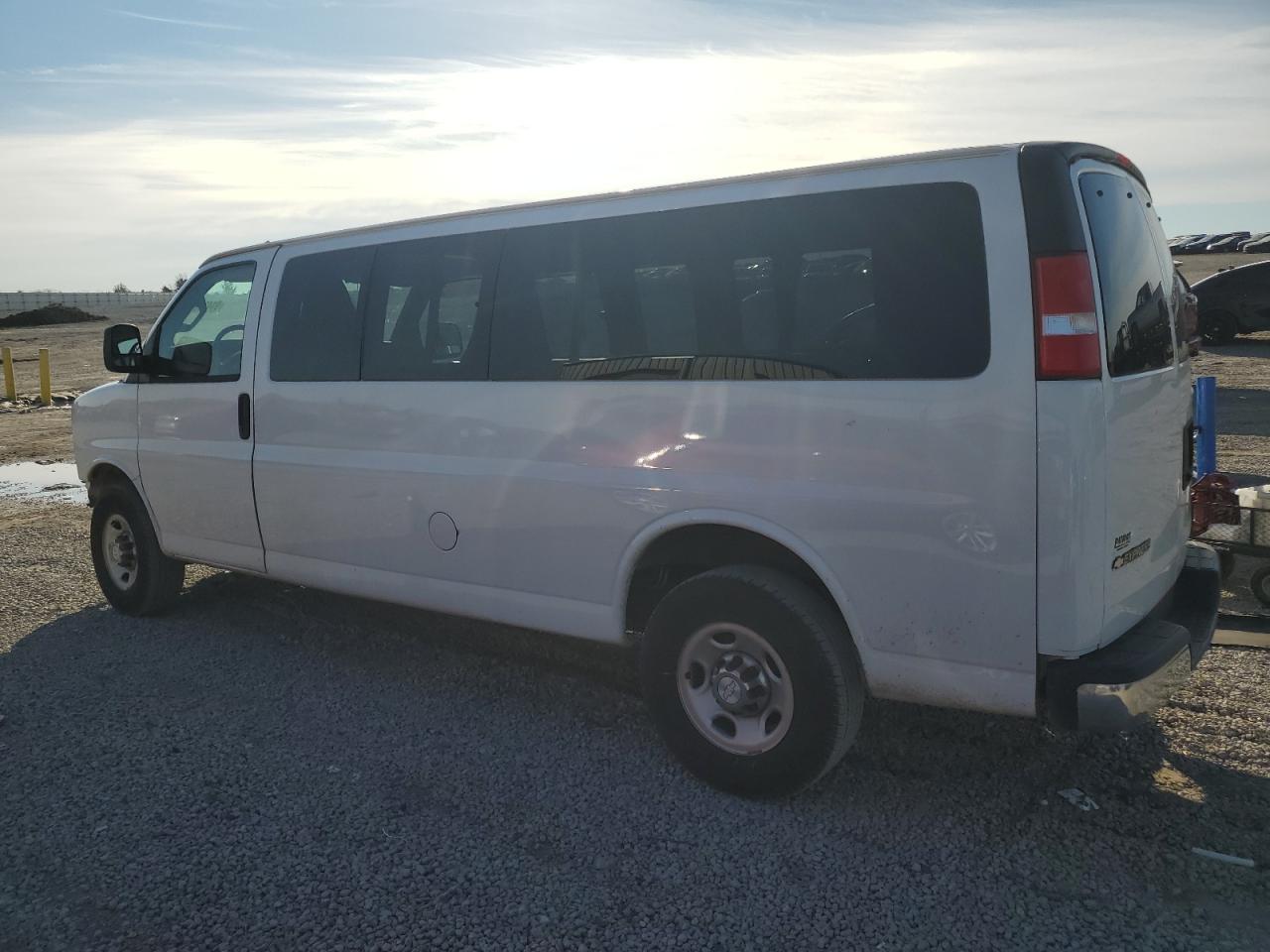 Chevrolet Express Lt Image 2