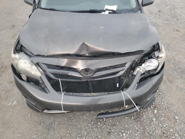 Toyota Corolla Base Image 10