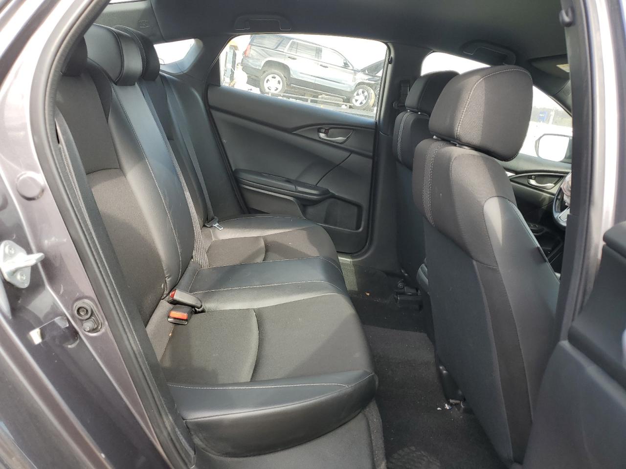 Honda Civic Sport Image 7