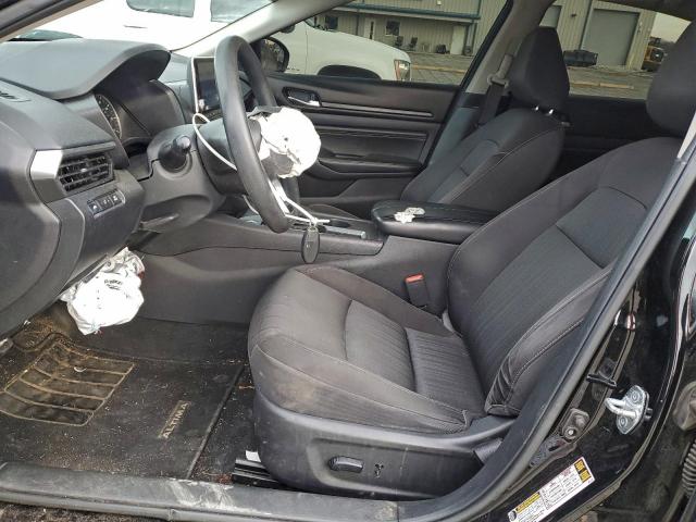 Nissan Altima S Image 12