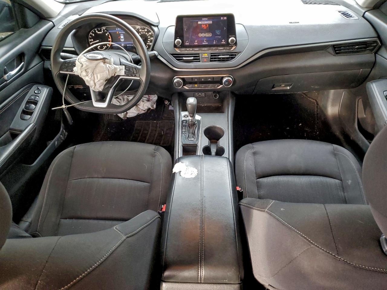 Nissan Altima S Image 5