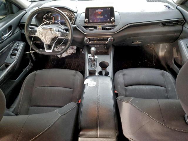 Nissan Altima S Image 5