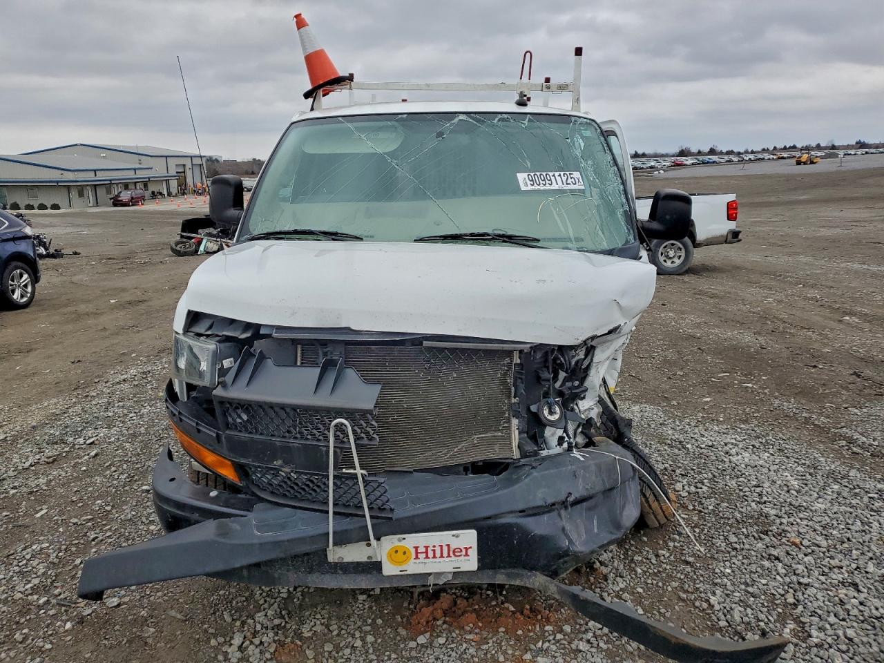 Chevrolet Express Image 5