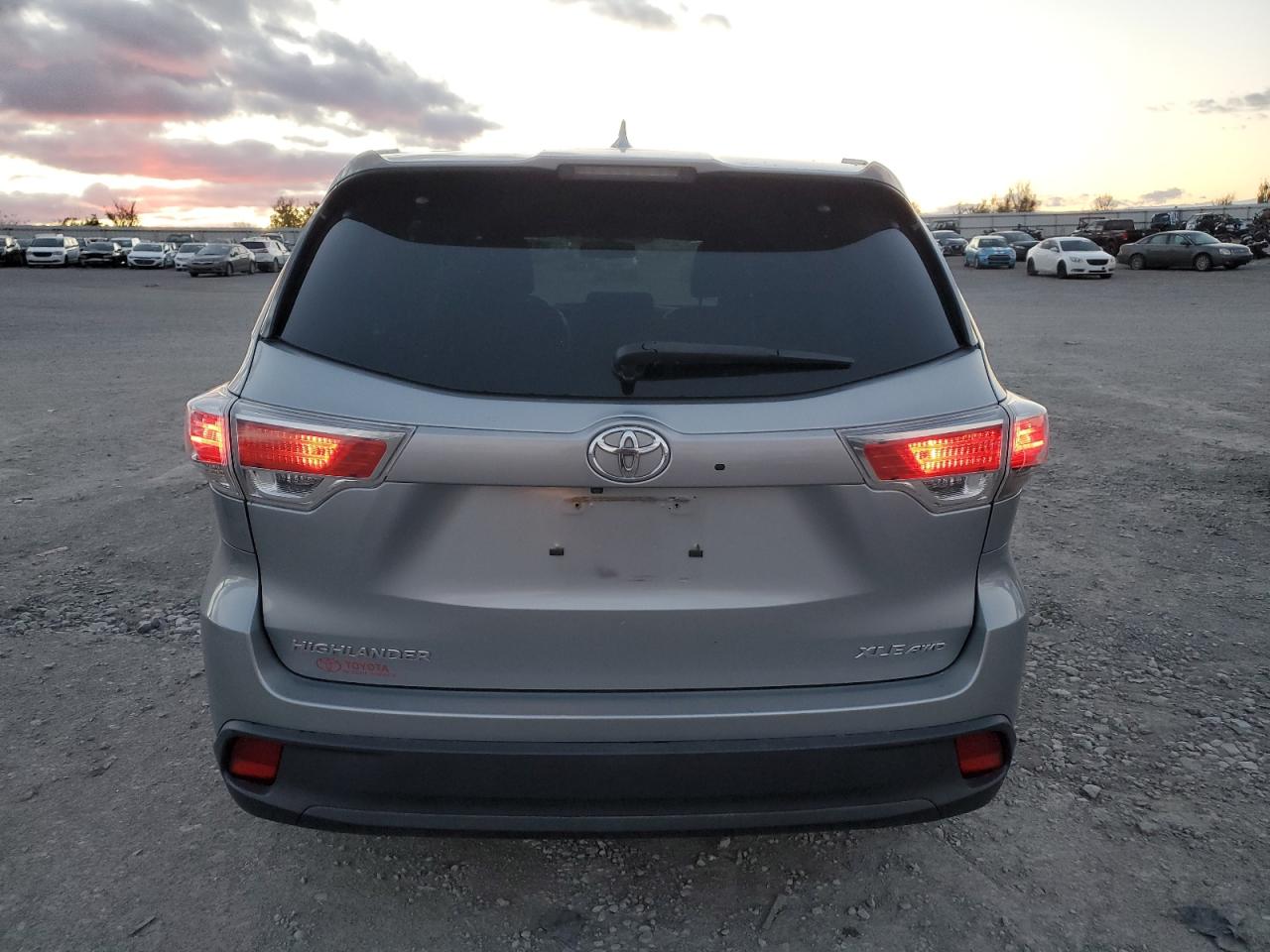 Toyota Highlander Xle Image 3