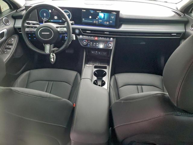 Hyundai SONATA Hybrid Image 2