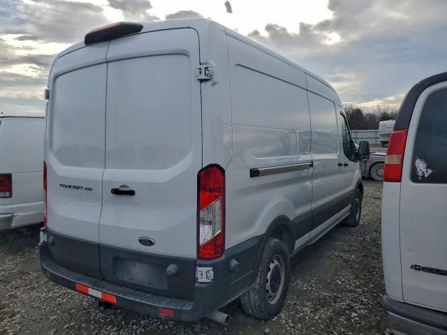 Ford Transit T-250 Image 8