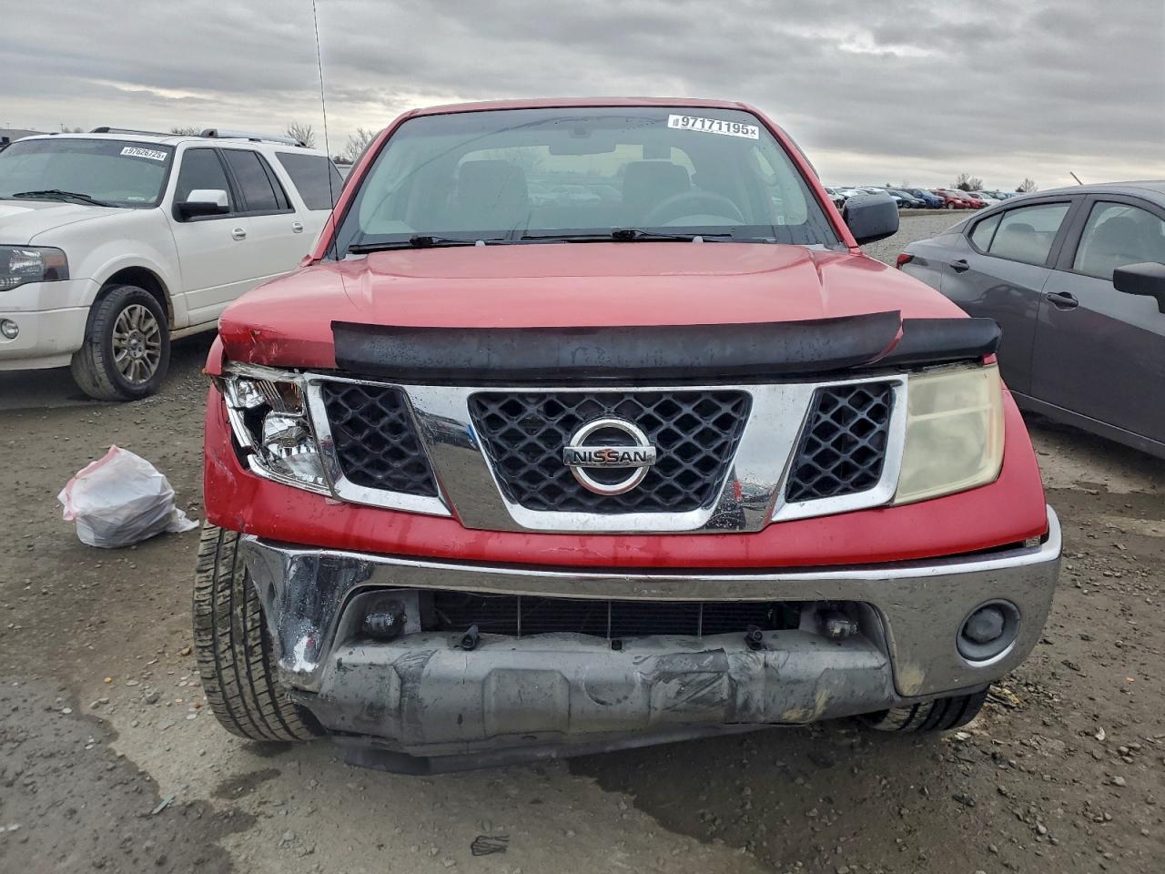 Nissan Frontier Crew Cab Le Image 12