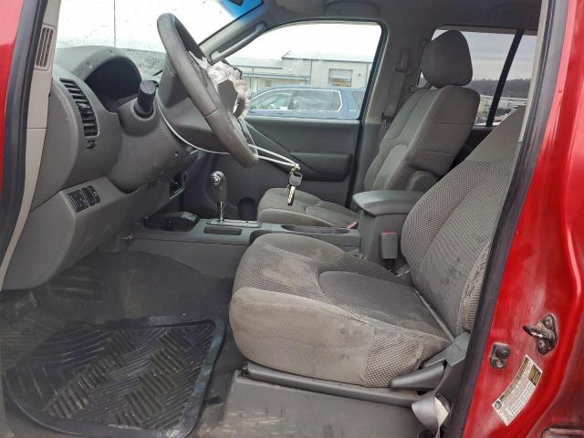 Nissan Frontier Crew Cab Le Image 7