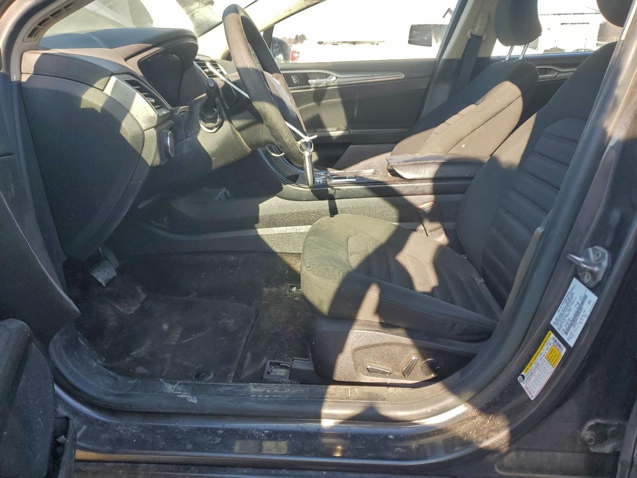 Ford Fusion Se Image 9