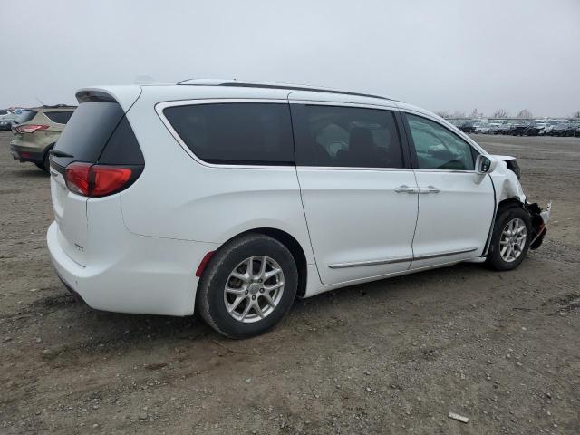 Chrysler Pacifica Touring L Image 3