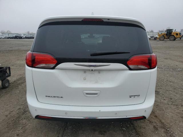Chrysler Pacifica Touring L Image 11