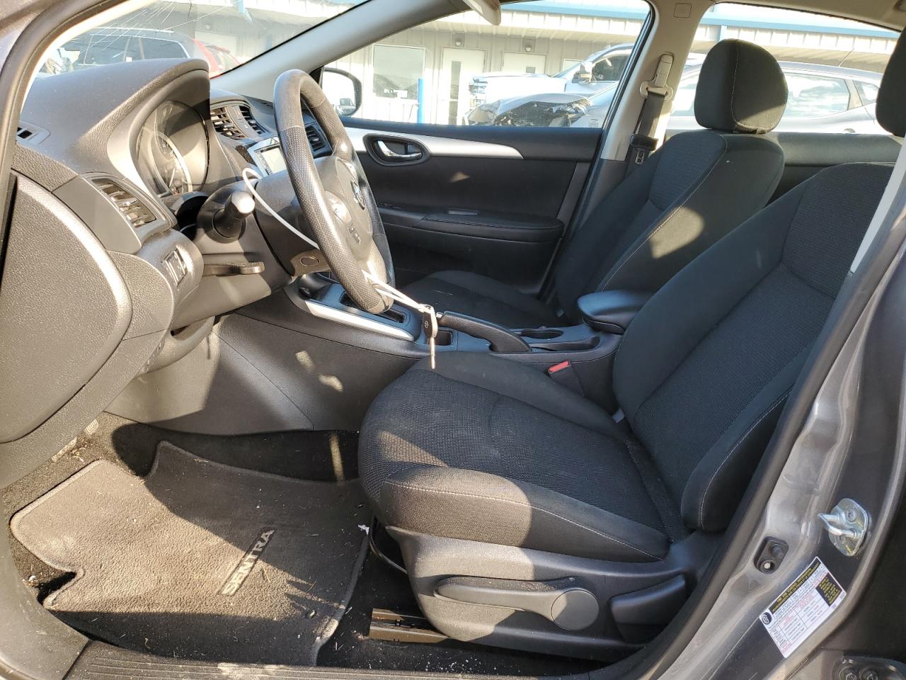 Nissan Sentra S Image 5