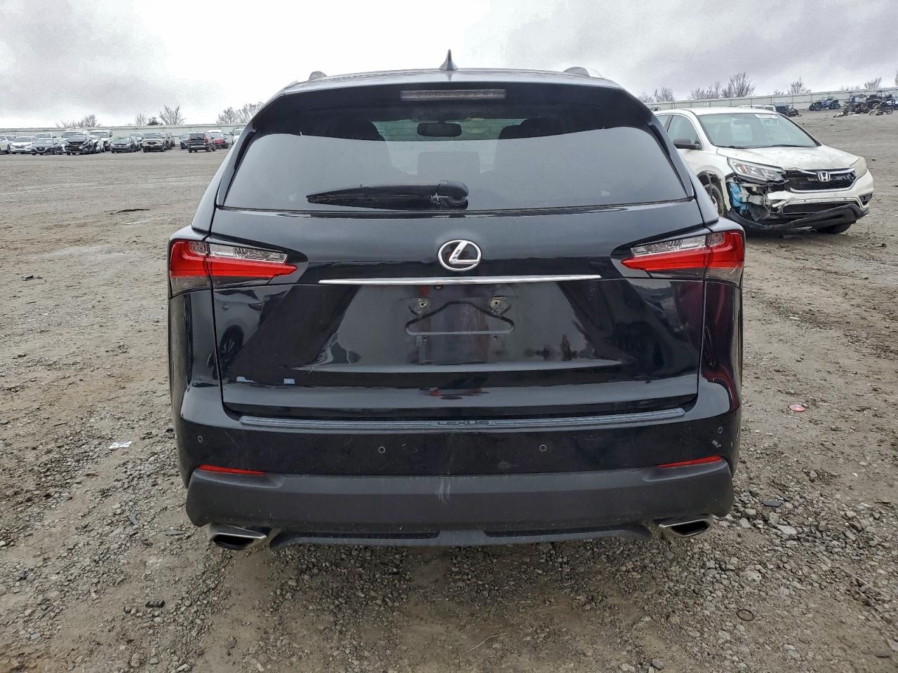 Lexus NX 200t Image 6