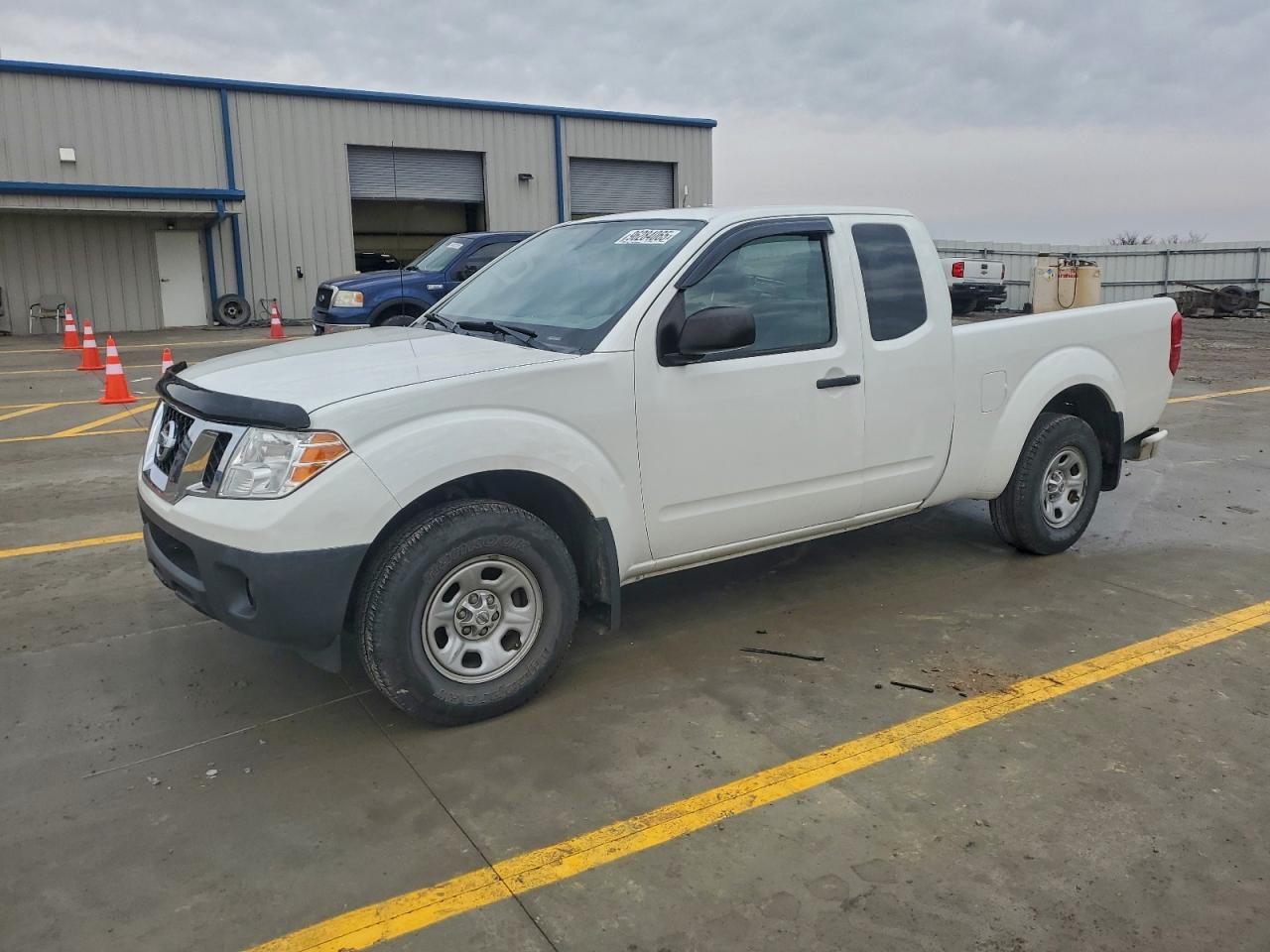Nissan Frontier S Image 1