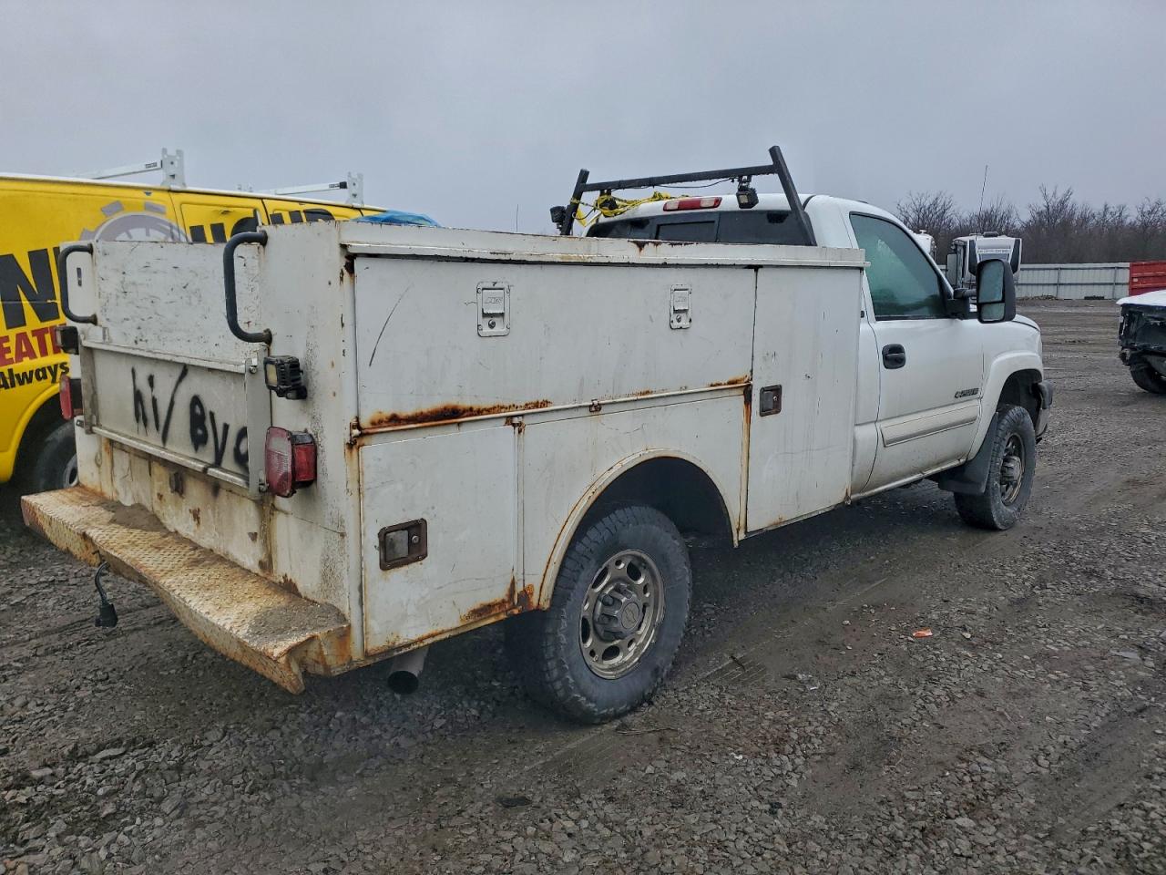 Chevrolet Silverado K2500 Heavy Duty Image 4