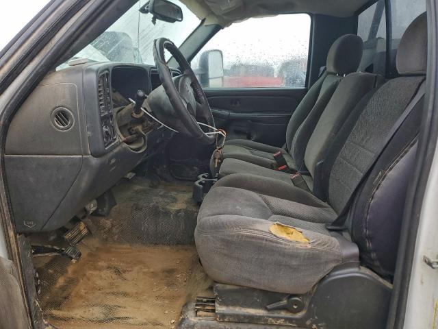 Chevrolet Silverado K2500 Heavy Duty Image 8