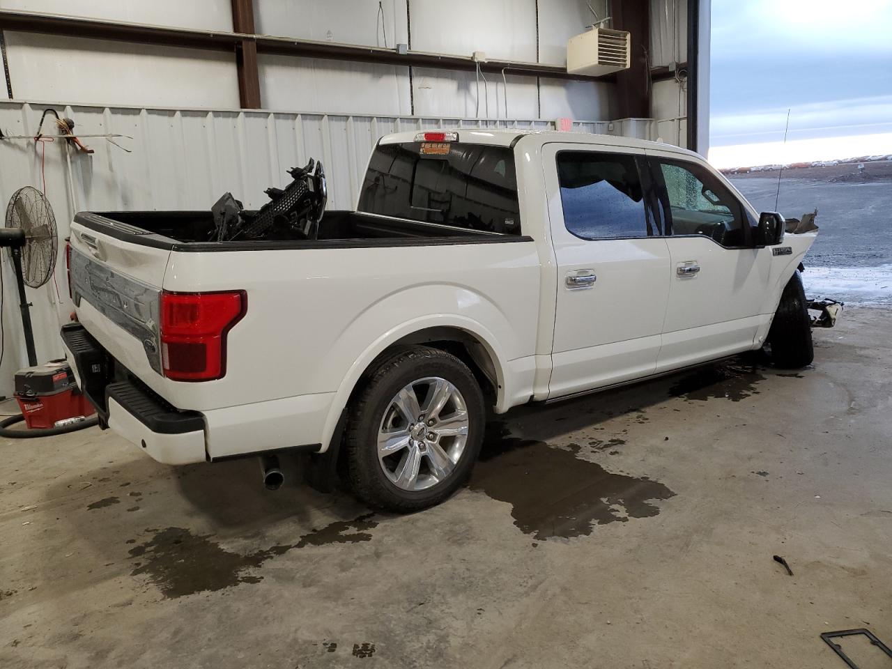 Ford F-150 Supercrew Image 5