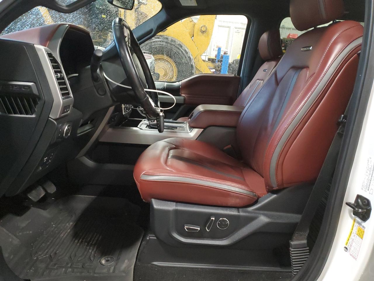 Ford F-150 Supercrew Image 3