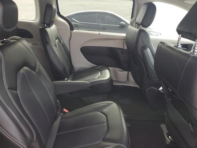 Chrysler Pacifica Touring L Image 9