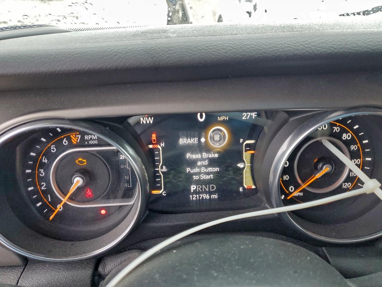 Jeep Gladiator Sport Image 2