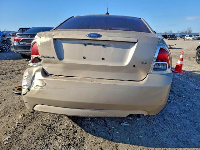 Ford Fusion Se Image 6