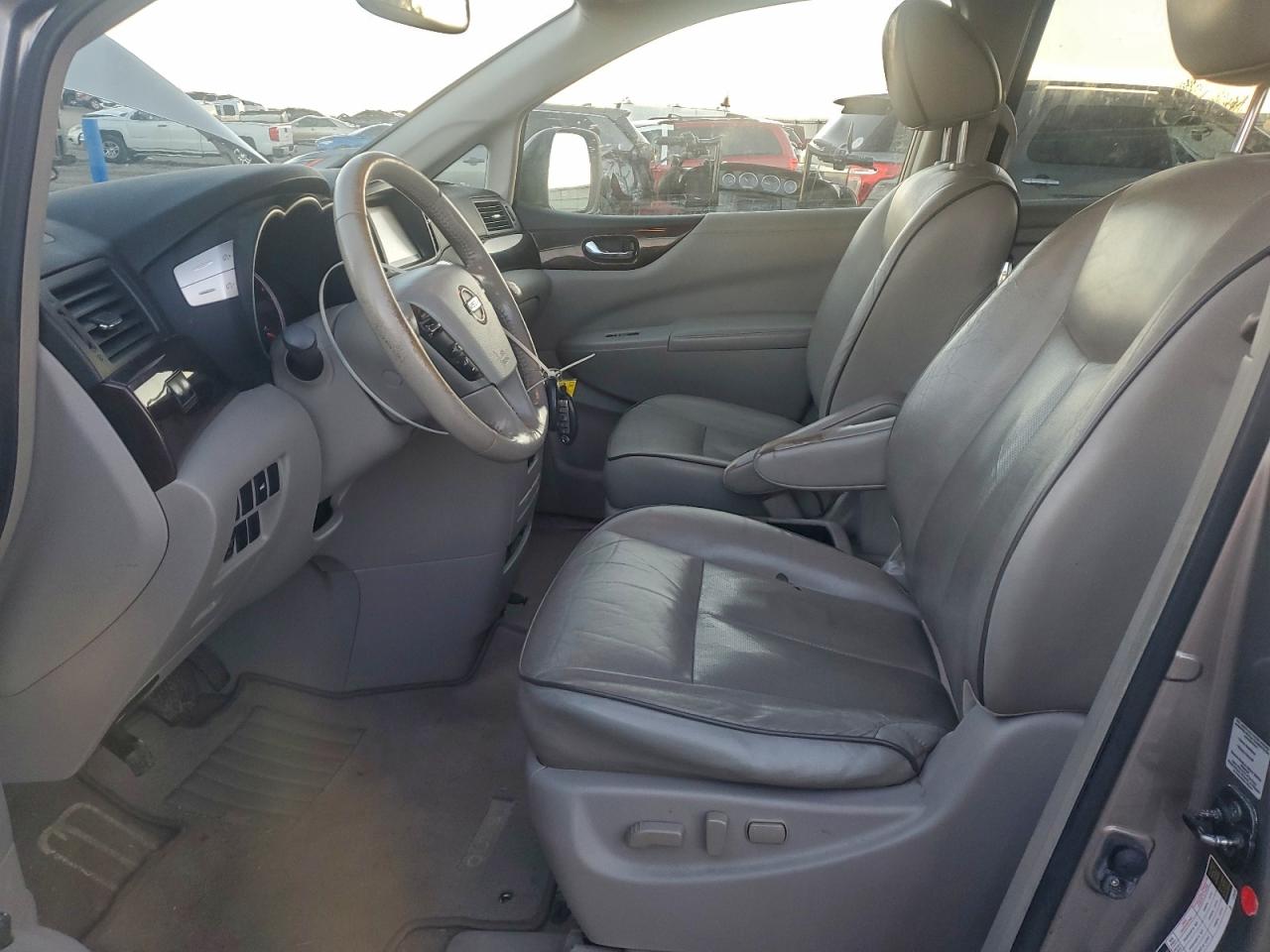 Nissan Quest S Image 5