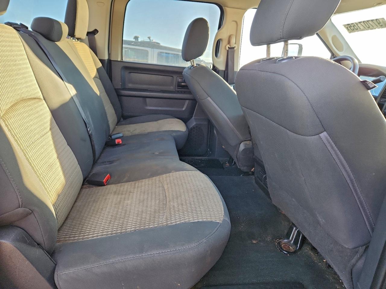 Dodge Ram 2500 St Image 4