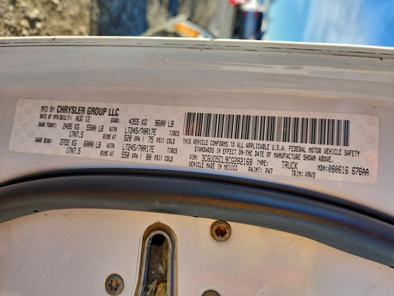 Dodge Ram 2500 St Image 9