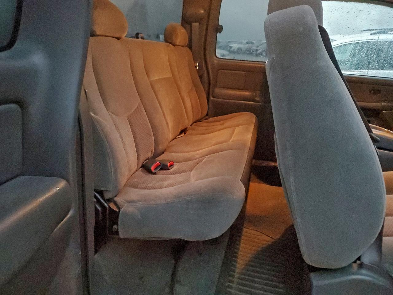 Chevrolet Silverado K1500 Image 7