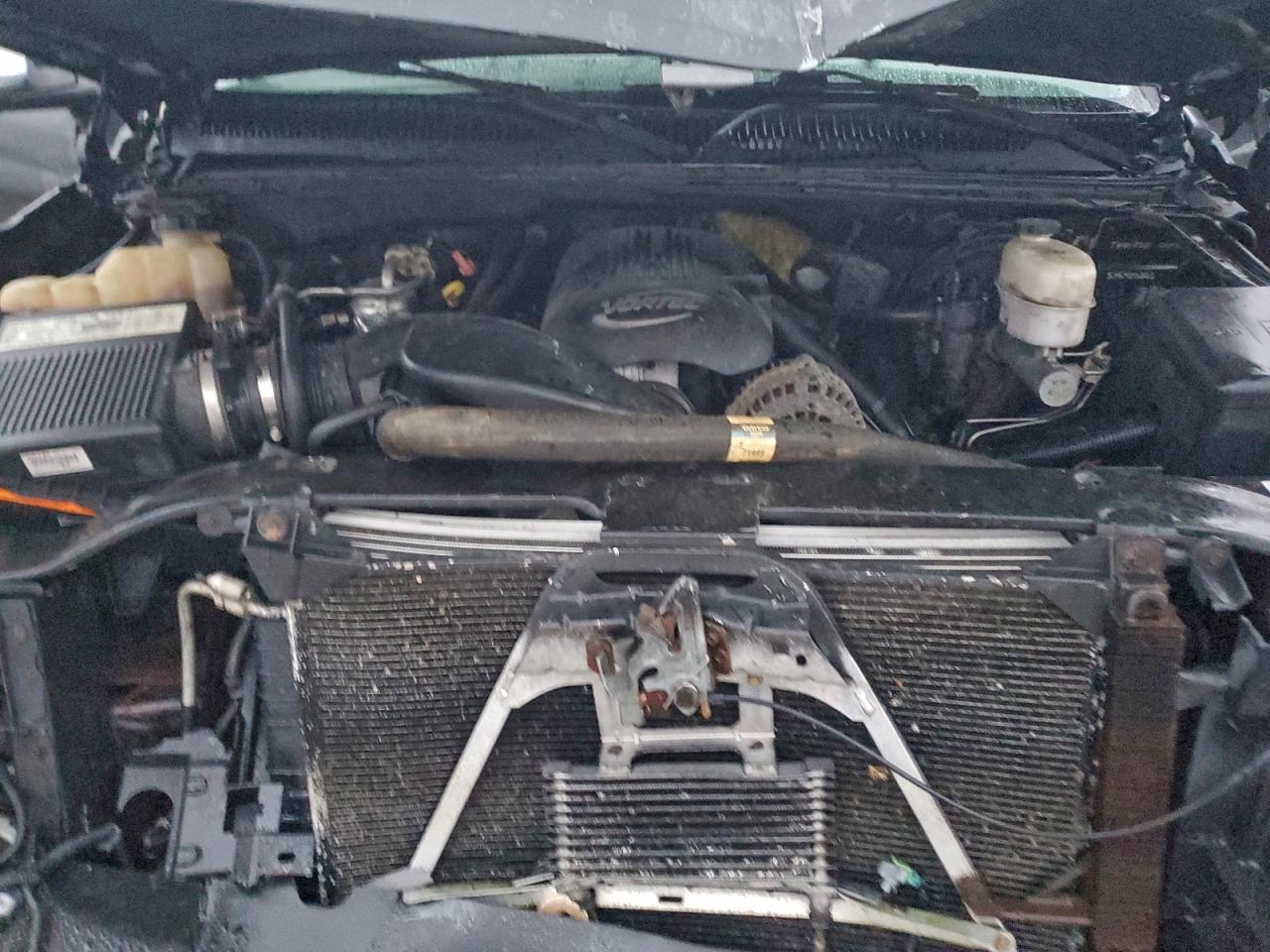 Chevrolet Silverado K1500 Image 8