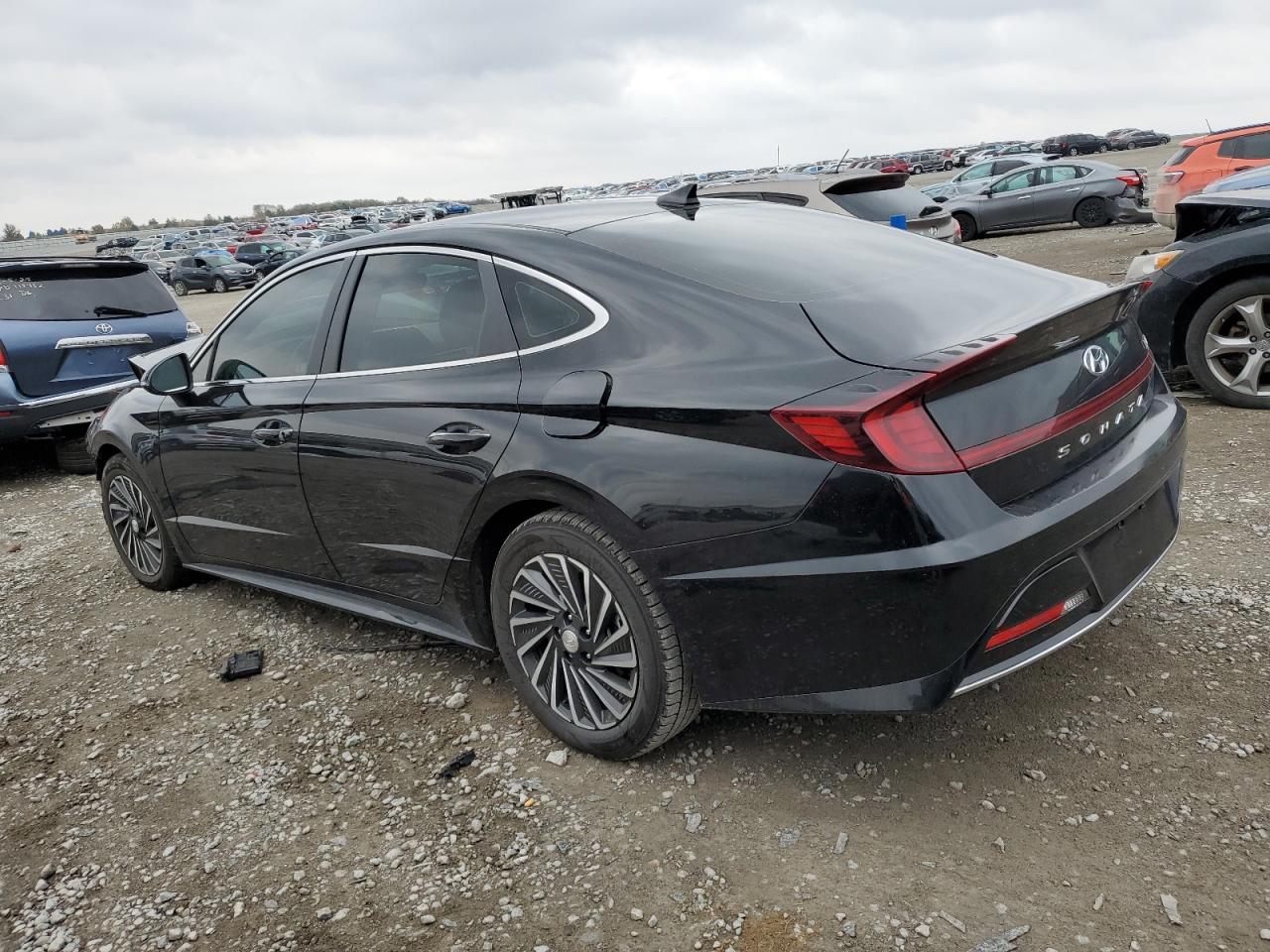 Hyundai SONATA Hybrid Image 9