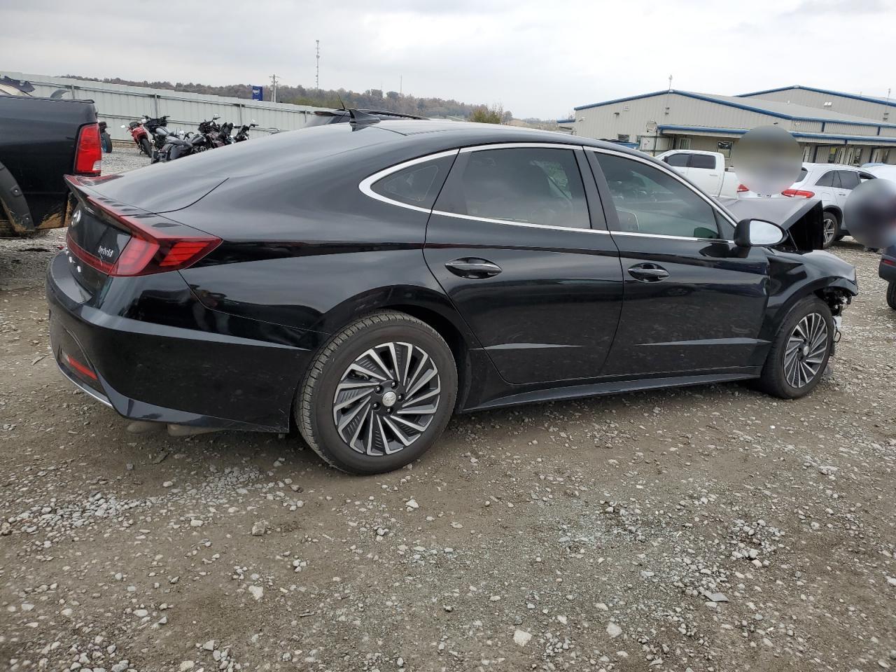 Hyundai SONATA Hybrid Image 2