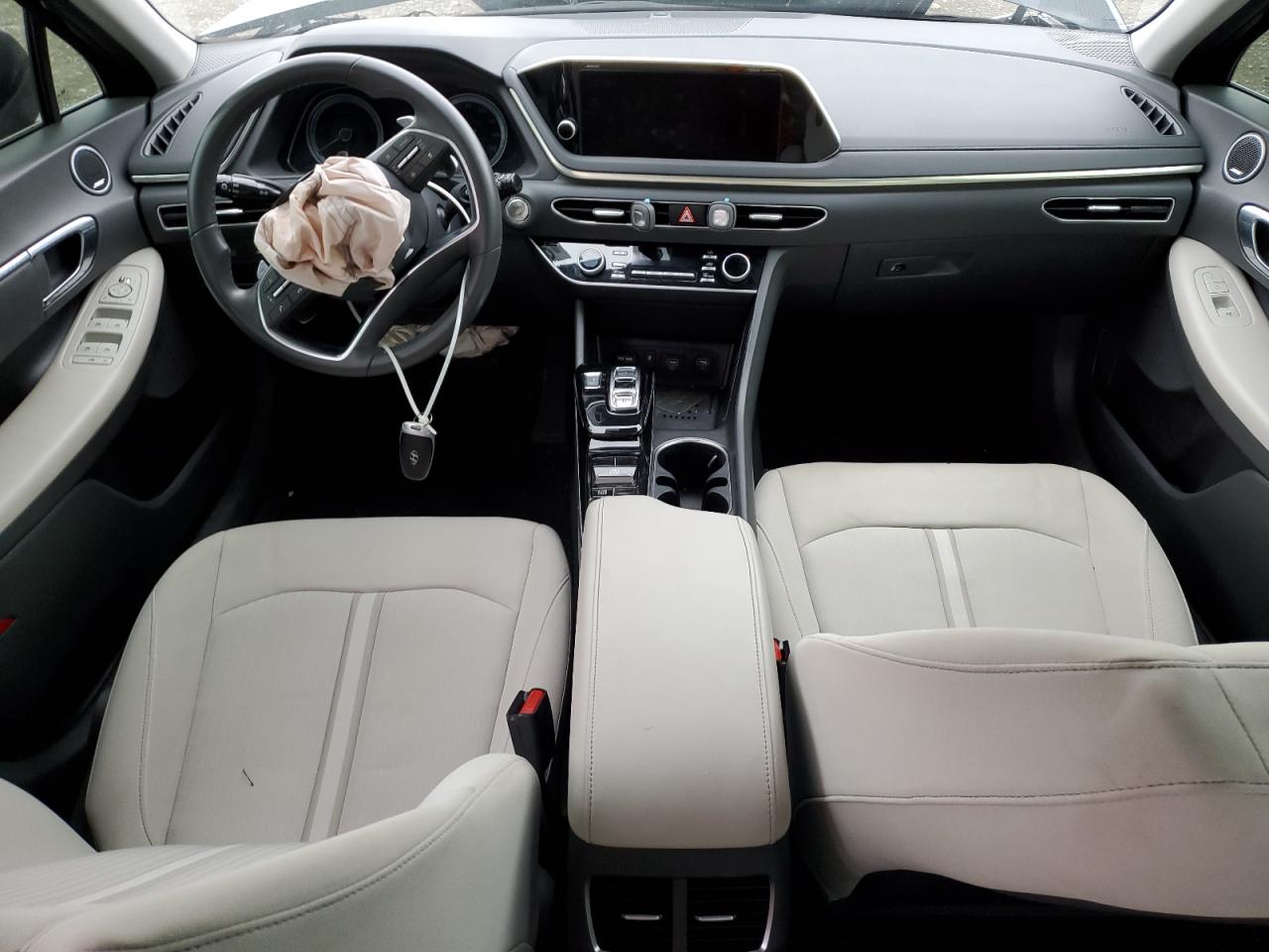 Hyundai SONATA Hybrid Image 10