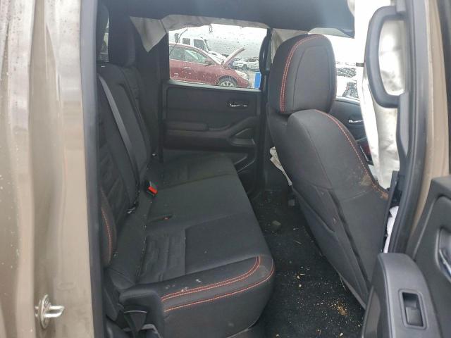 Nissan Frontier S Image 2