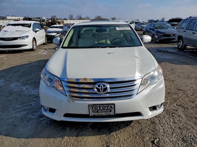 Toyota Avalon Base Image 12