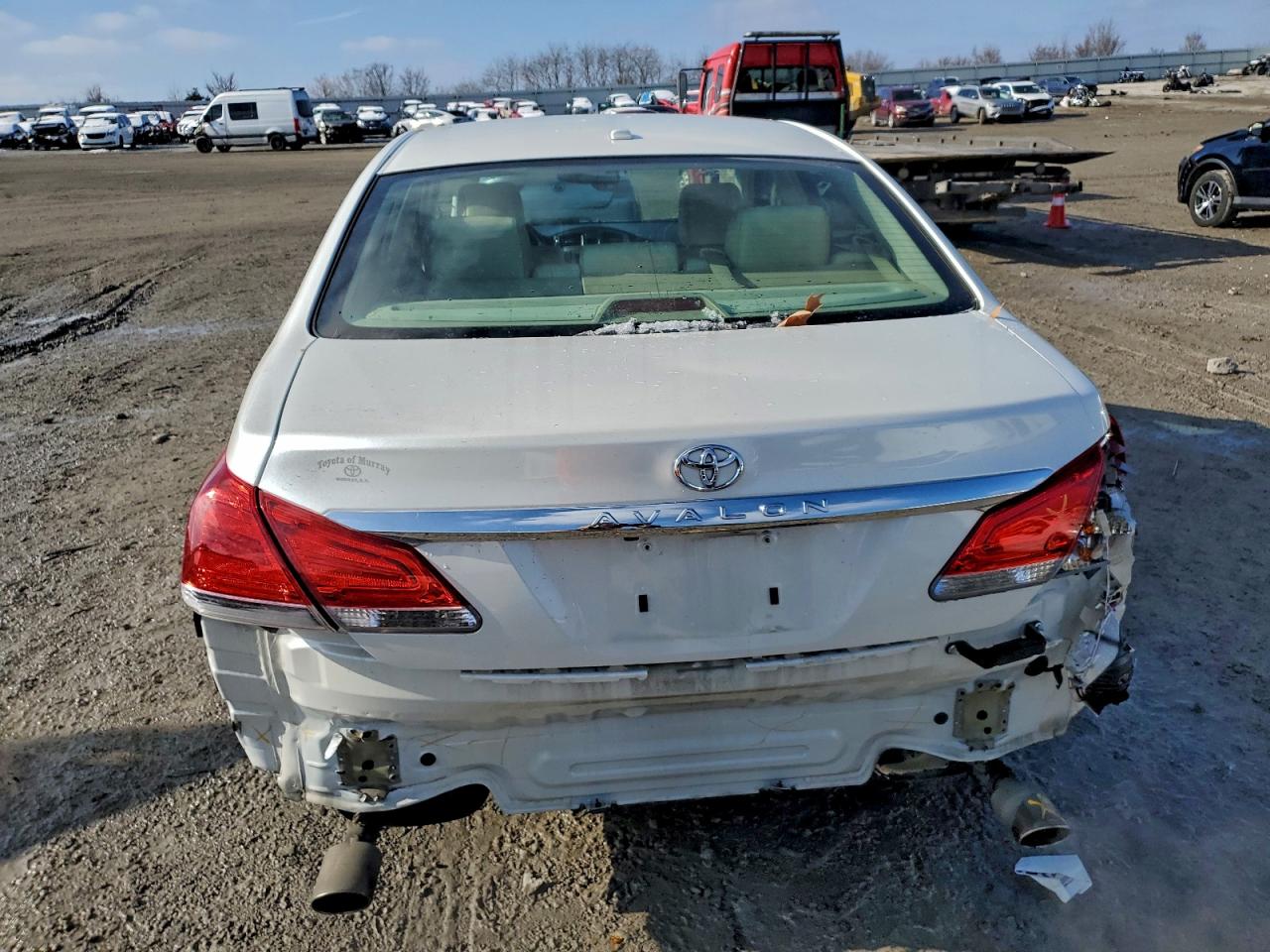 Toyota Avalon Base Image 3