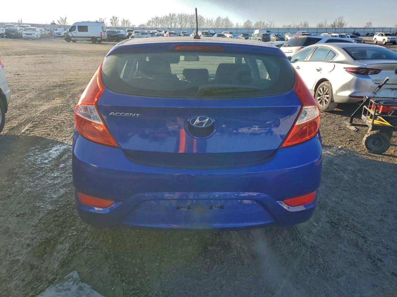 Hyundai ACCENT Gls Image 5