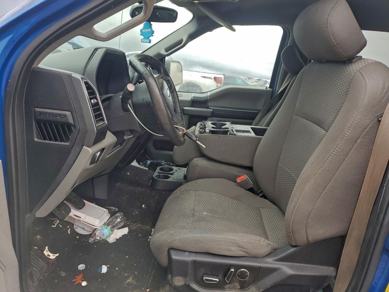 Ford F-150 Supercrew Image 9