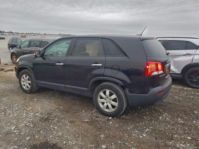 Kia Sorento Base Image 2