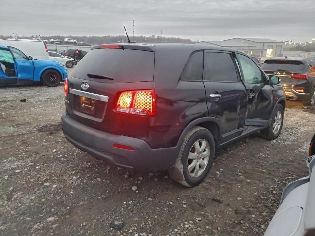 Kia Sorento Base Image 13