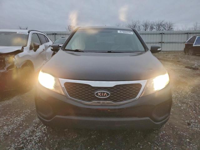 Kia Sorento Base Image 4