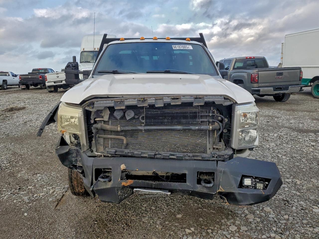 Ford F-350 Super Duty Image 3