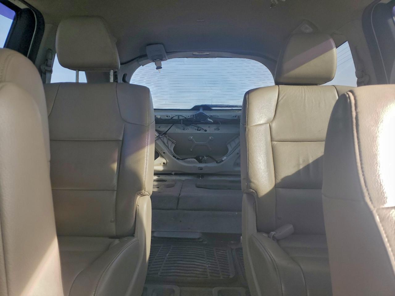 Honda Odyssey Touring Image 7