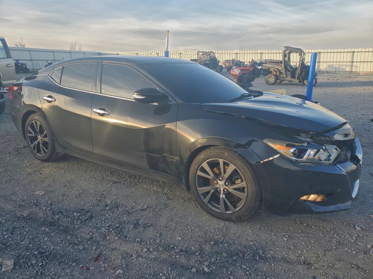 Nissan Maxima 3.5s Image 5