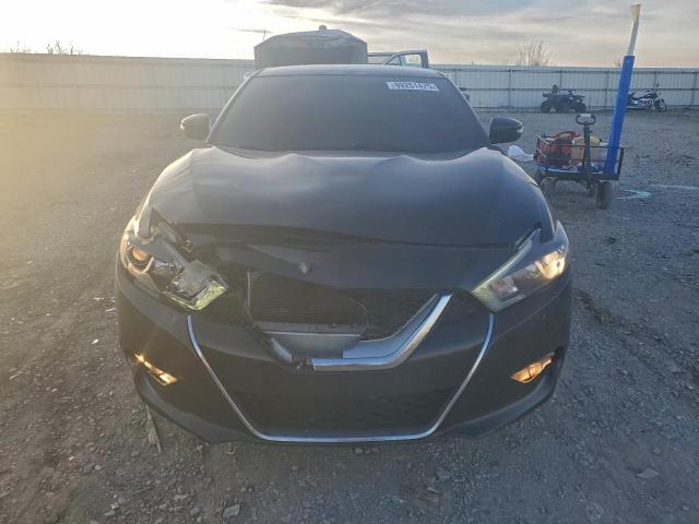 Nissan Maxima 3.5s Image 8