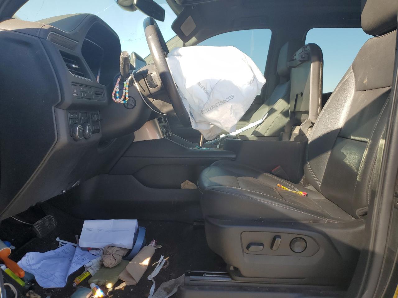 Chevrolet Suburban K1500 Lt Image 12