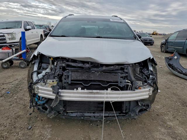 Chrysler Pacifica Touring L Image 7