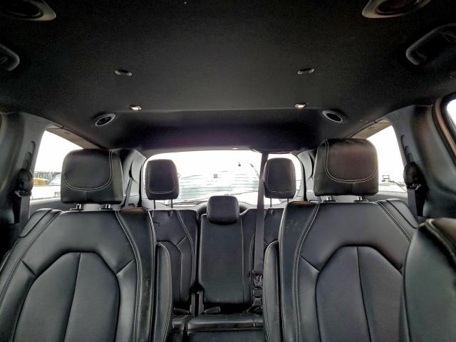 Chrysler Pacifica Touring L Image 3