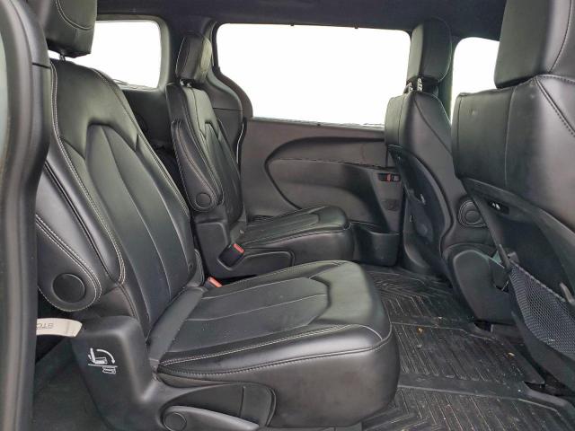 Chrysler Pacifica Touring L Image 8